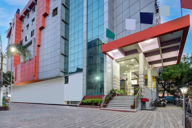 Republic Hotel Managed By The Nexus