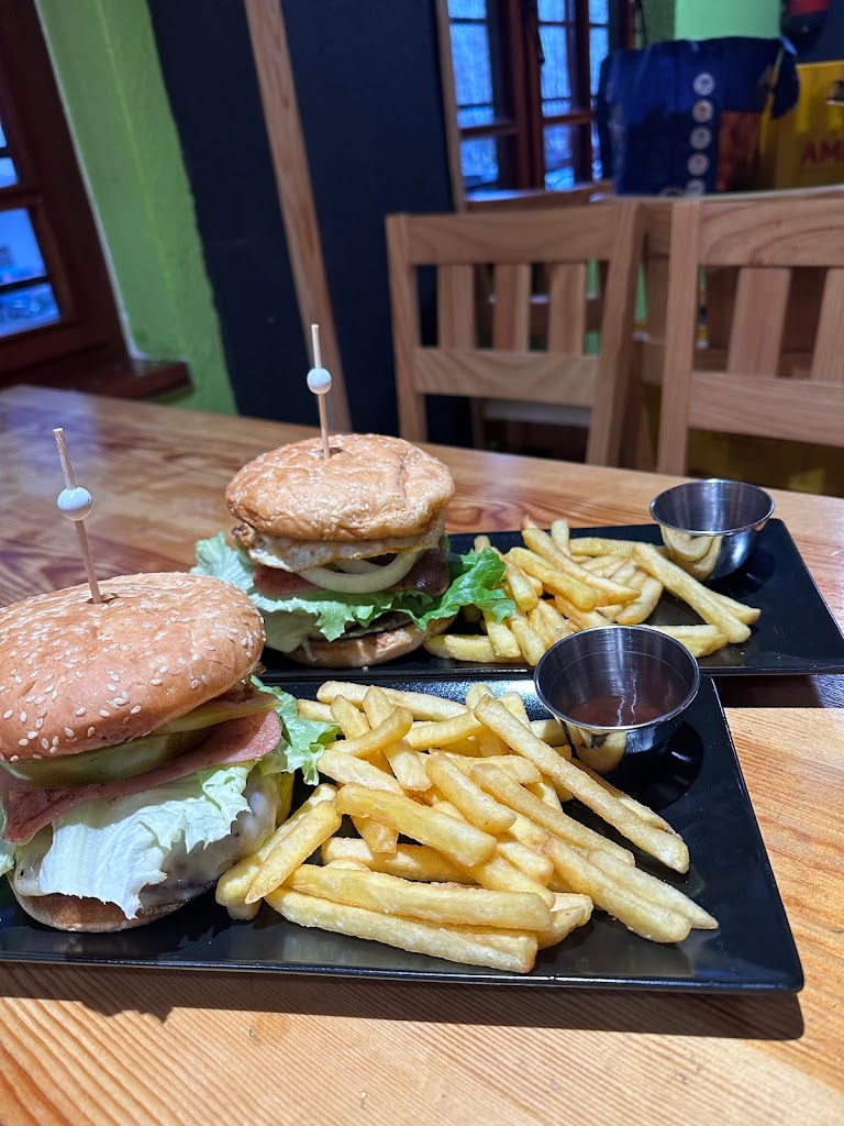 Cafe-Bar La Barra Curda — Papas fritas
