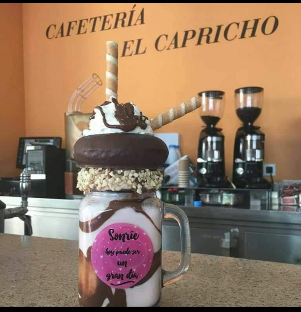 Cafeteria - el Capricho — Comida y bebida
