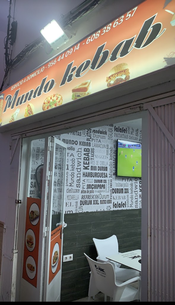 Mundo Kebab Conil y comida para llevar