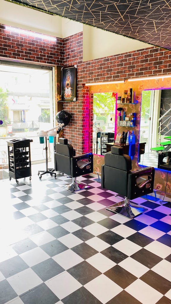 The Barbers Infinity Unisex Saloon Nashik