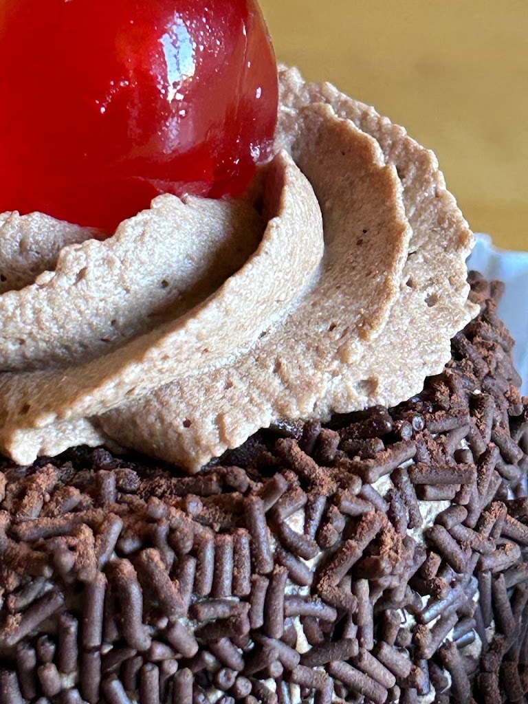 Pastisseria Mariscal — Comida y bebida