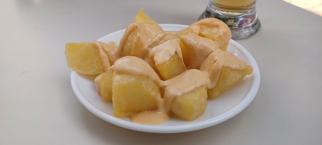 Restaurante Tenderete Canario — Comida y bebida