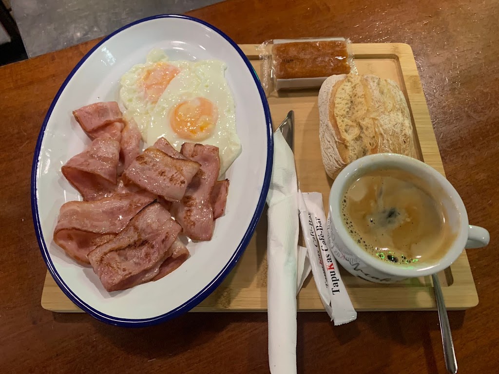 Tapukas cafe-bar — Del propietario