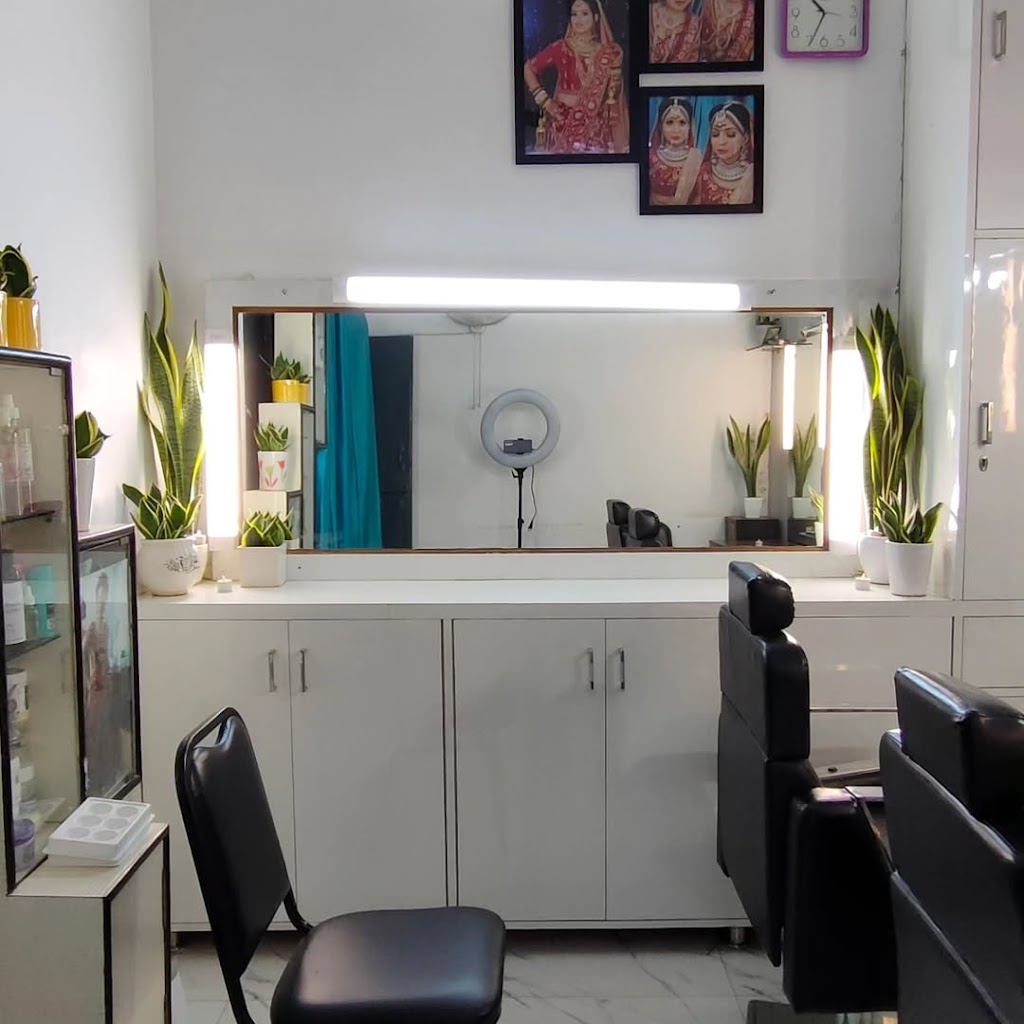 Subh Beauty Parlour