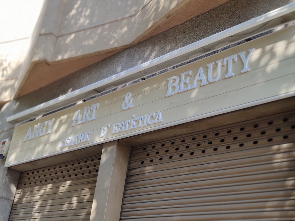Angy art and beauty — Exterior