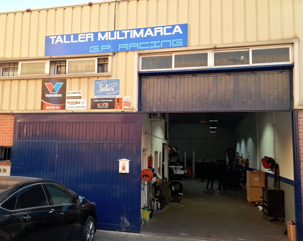 Taller GP Racing Villanueva del Pardillo — Exterior