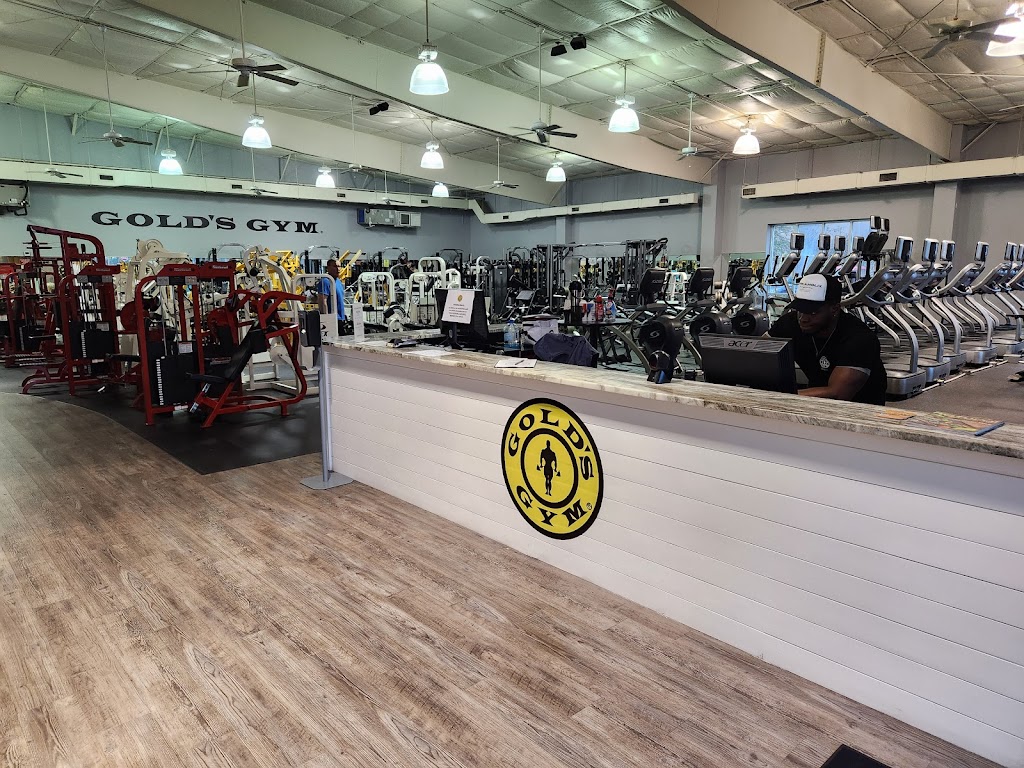  Gold's Gym - Destin