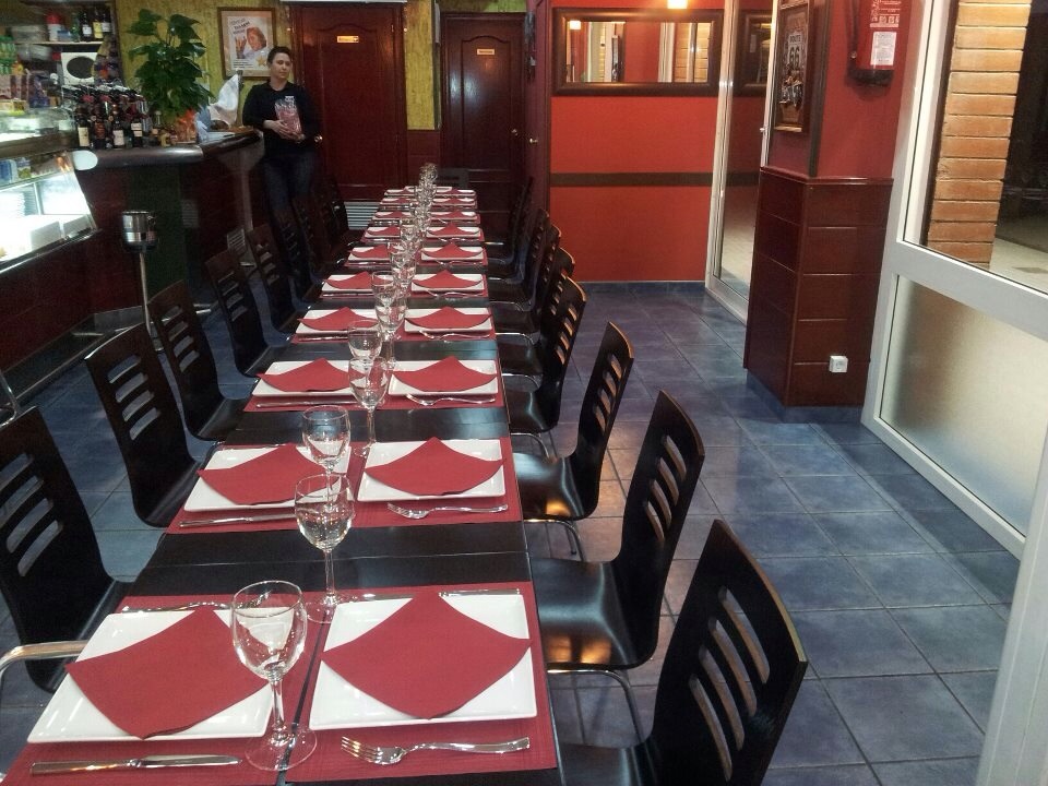 CAFE-BAR 37 — Ambiente