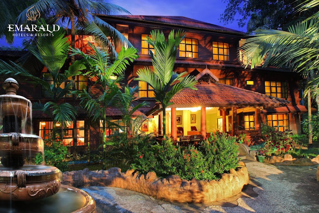 Emarald Resort
