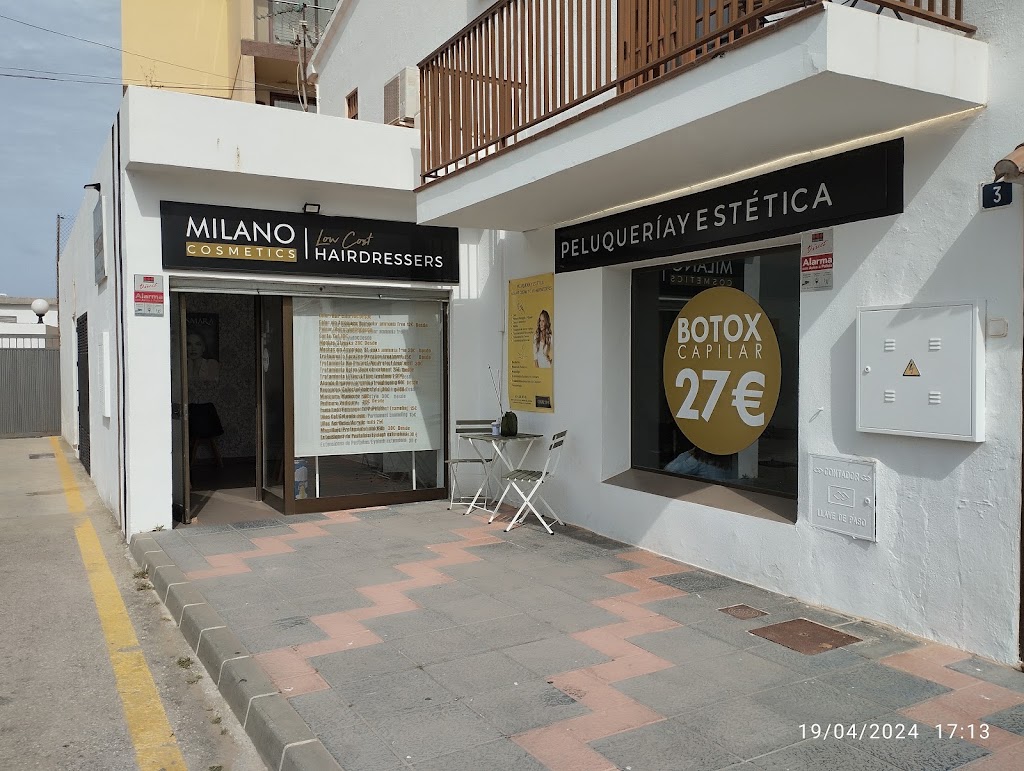 Peluqueria Low Cost Milano Cosmetic Hairdressers — Exterior