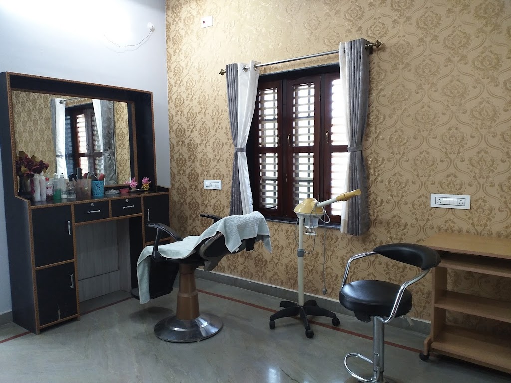 Swaru Beauty Parlour