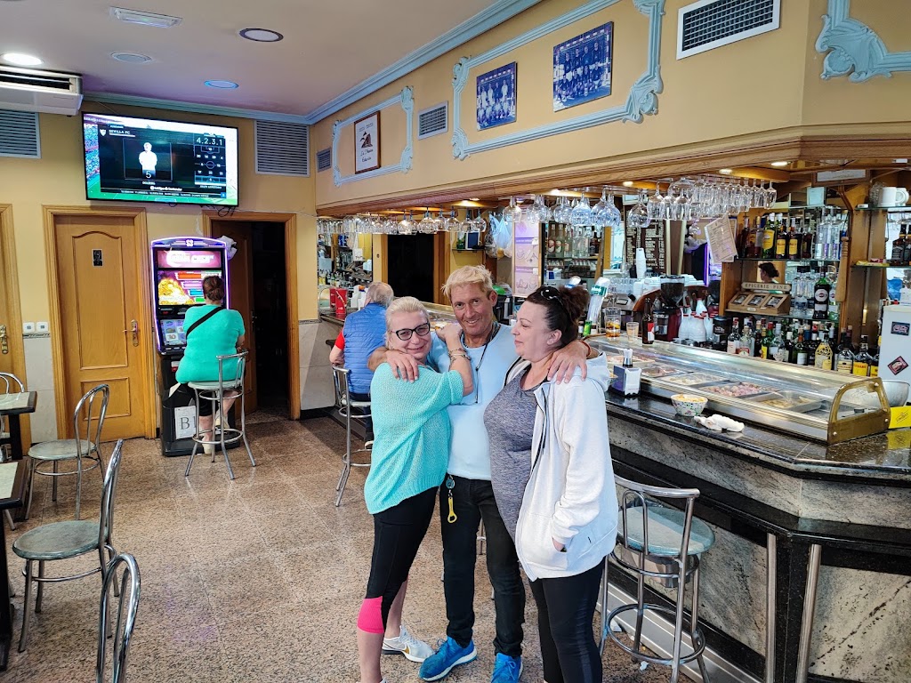 Cerveceria La Nueva Estacion Cafeteria