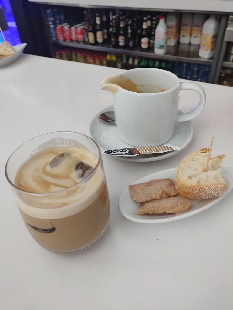 Cafe Bar Mato — Cafe