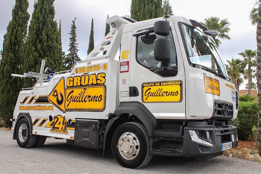 Empresas Guillermo - Parking y custodia de vehiculos en Ibiza — Automovil