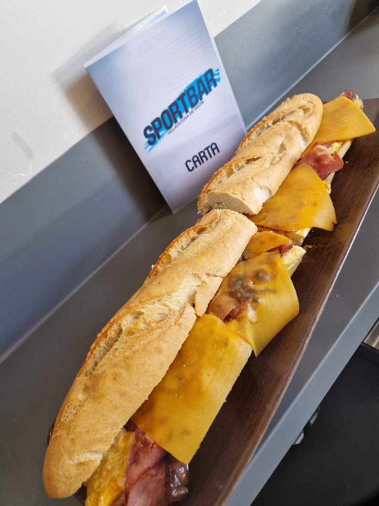 SPORT BAR Villaviciosa de Odon — Comida y bebida