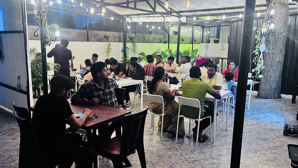 The Social Resto