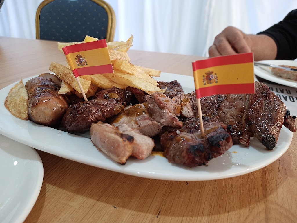 La Pineda de Leon — Comida y bebida