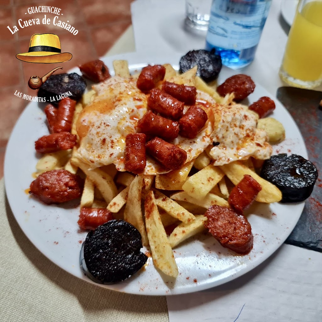 Guachinche La Cueva de Casiano - La Laguna — Comida y bebida