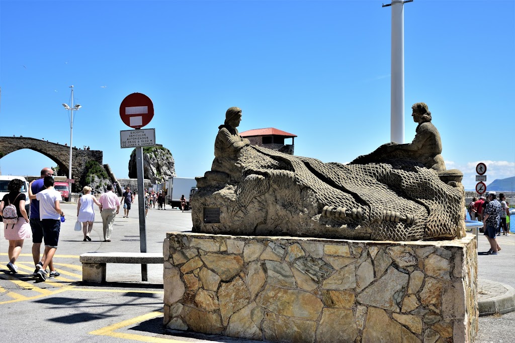 Monumento a las Rederas