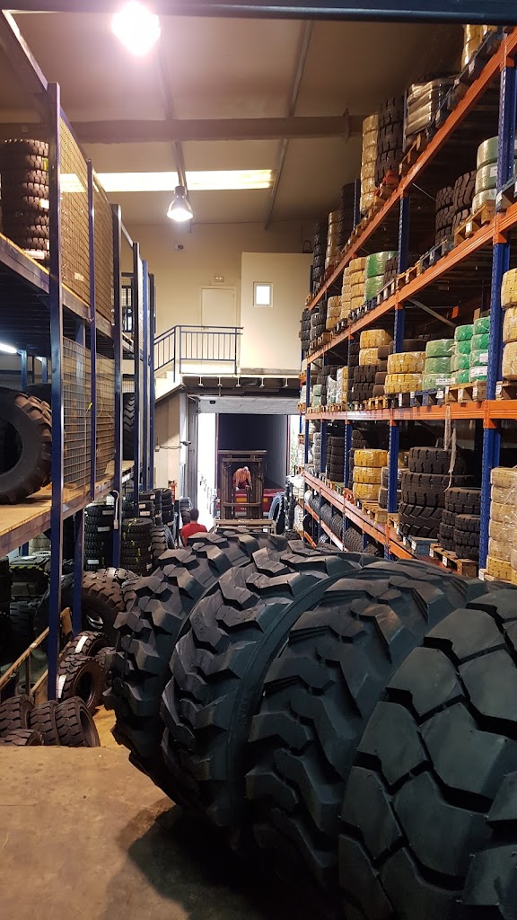 Gestyre Neumaticos industriales y ruedas macizas
