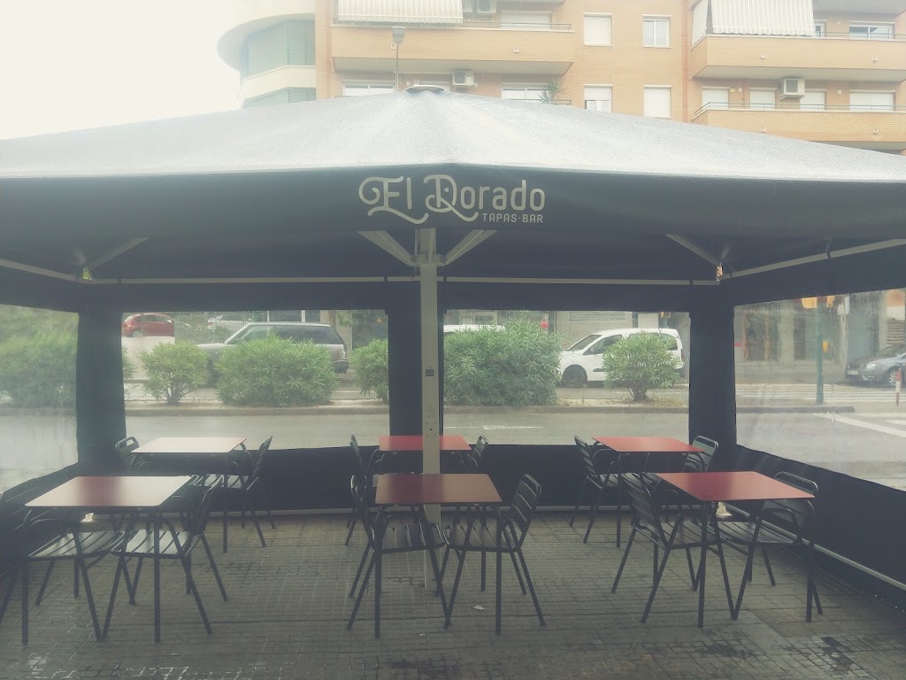 El Dorado Tapas Bar — Ambiente
