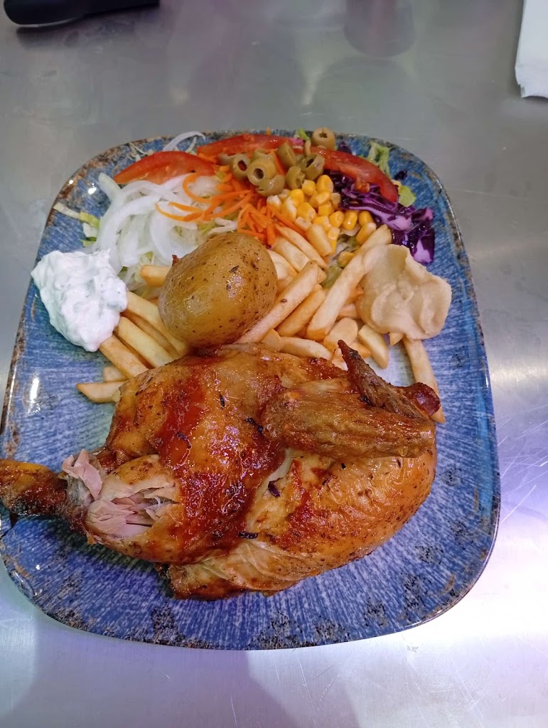 Tropical Grill — Comida y bebida