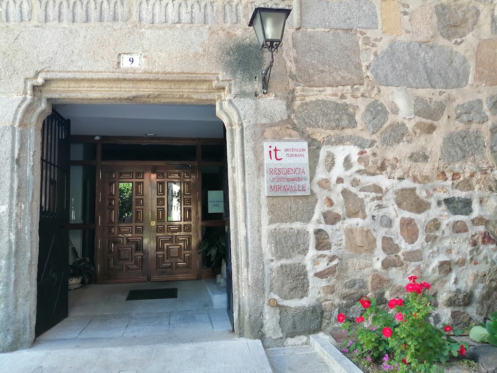 Residencia Universitaria Miravalle