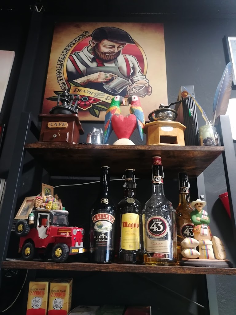 Vintage Coffee Bar — Del propietario