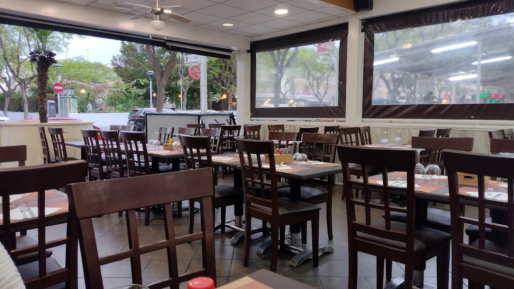 Restaurante Star Grill Salou — Ambiente