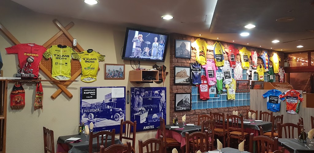 RESTAURANTE ARROCERIA ZAFIRO (Calpe). — Ambiente