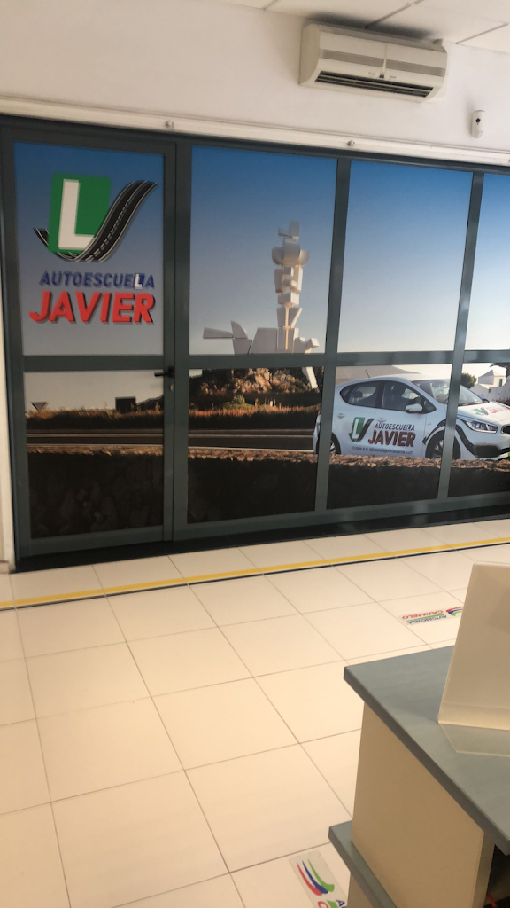 AUTOESCUELA JAVIER (ARRECIFE) — Del propietario