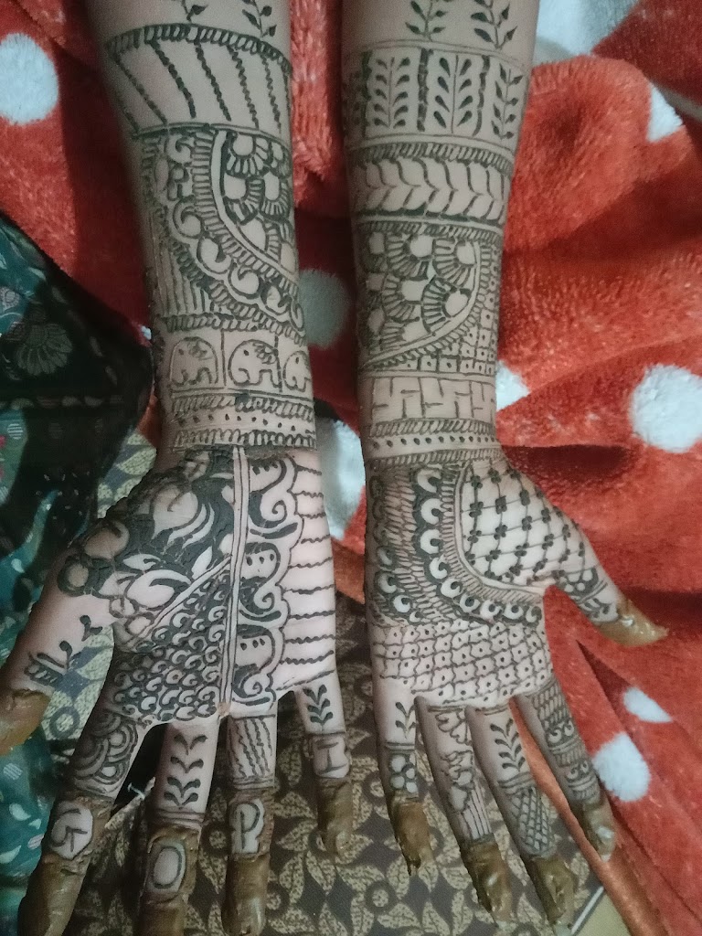 Angel Beauty Parlour And Cutlery