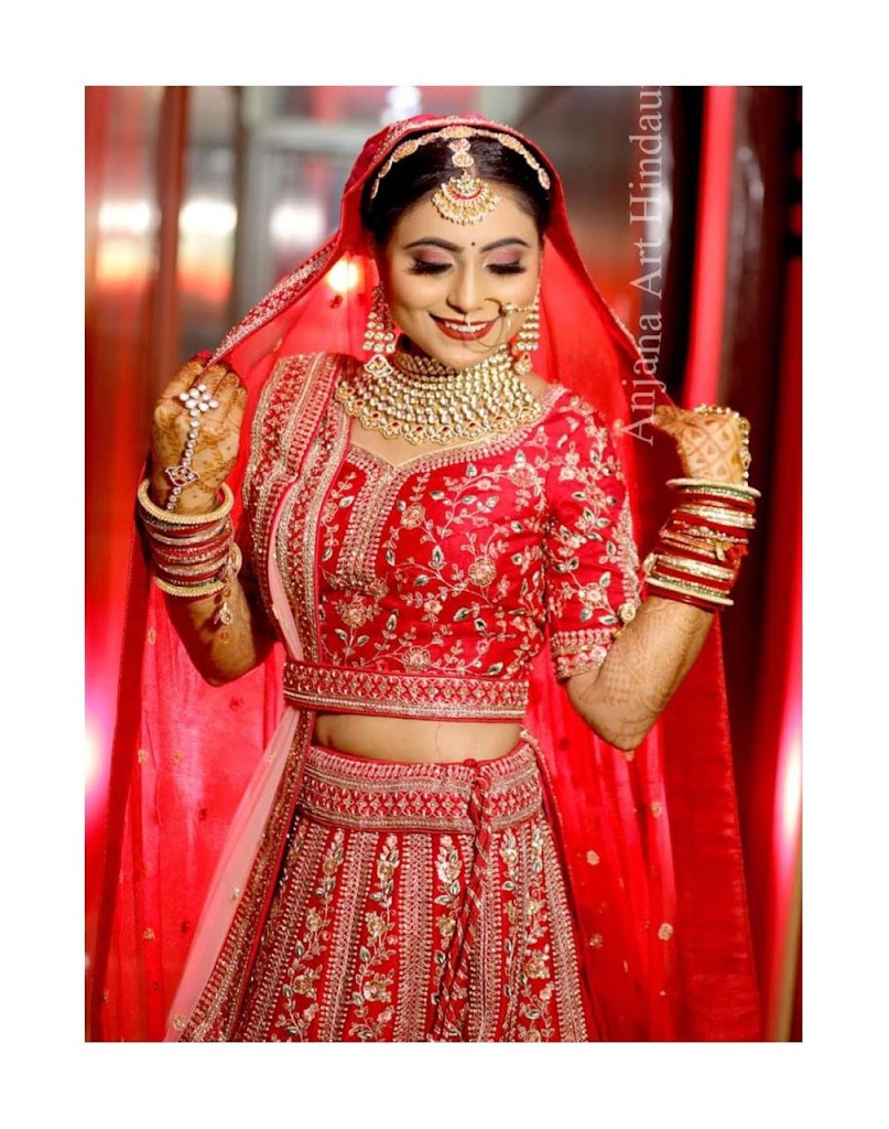 Roop Nikhar Beauty Parlour