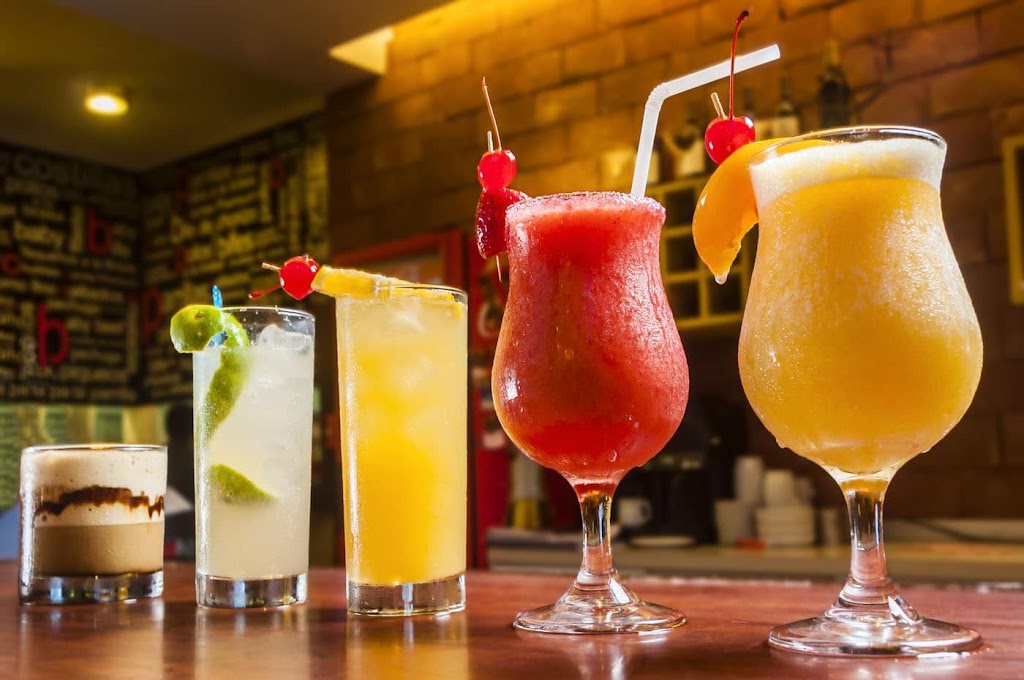 La Terrasseta Lounge — Comida y bebida