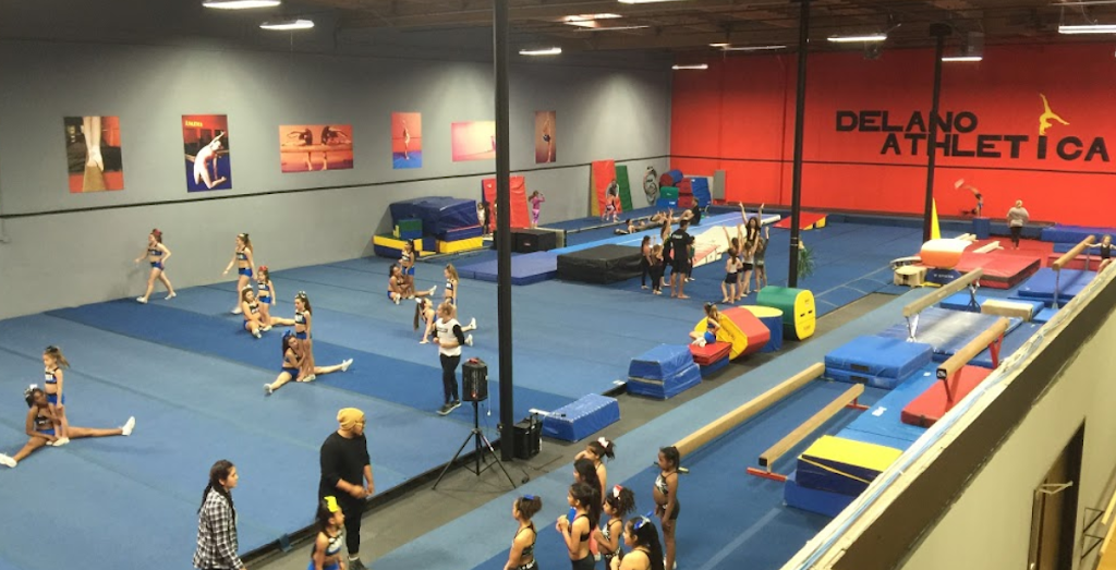  Delano Athletica