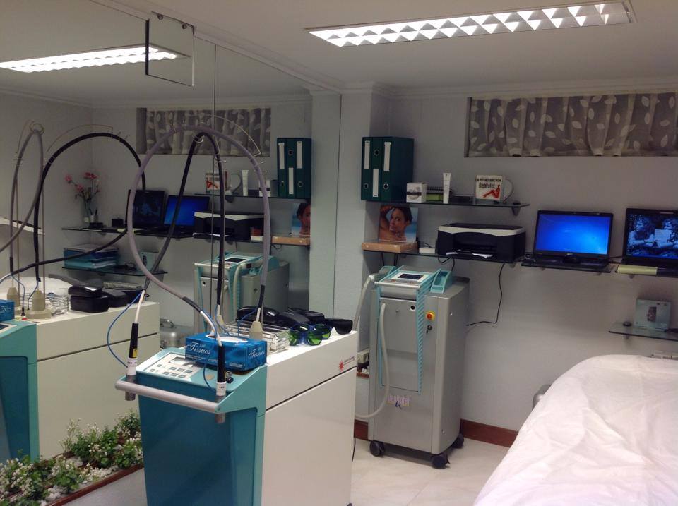 Salon de Belleza-DORI-Eder Aretoa — Interior