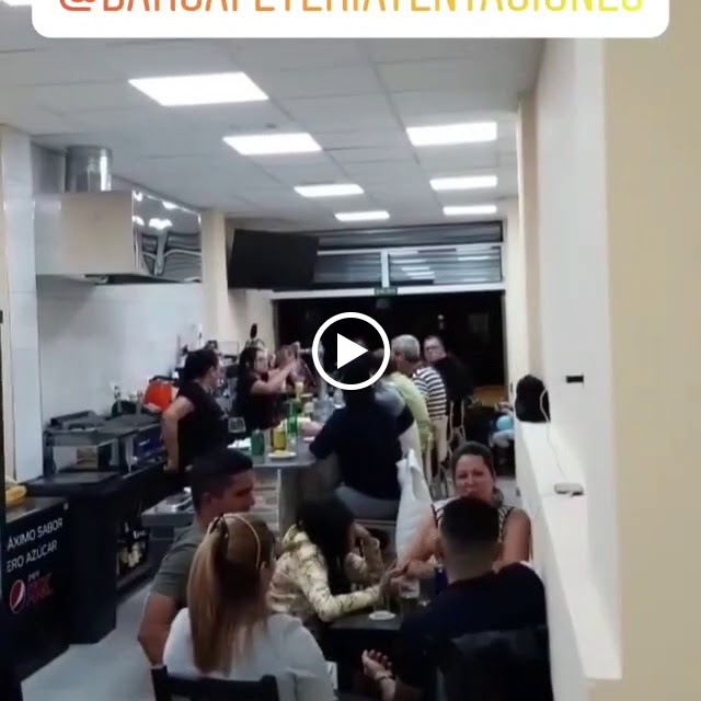 Bar cafeteria Arepera Tentaciones — Ambiente