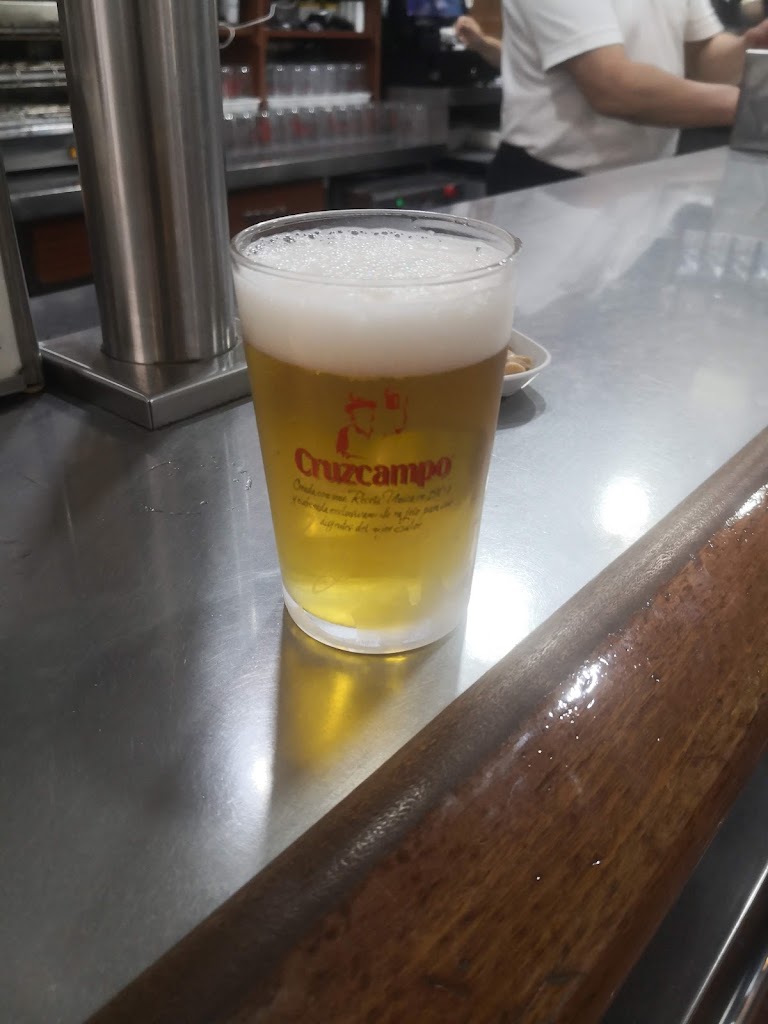 Cafeteria Pinto — Comida y bebida
