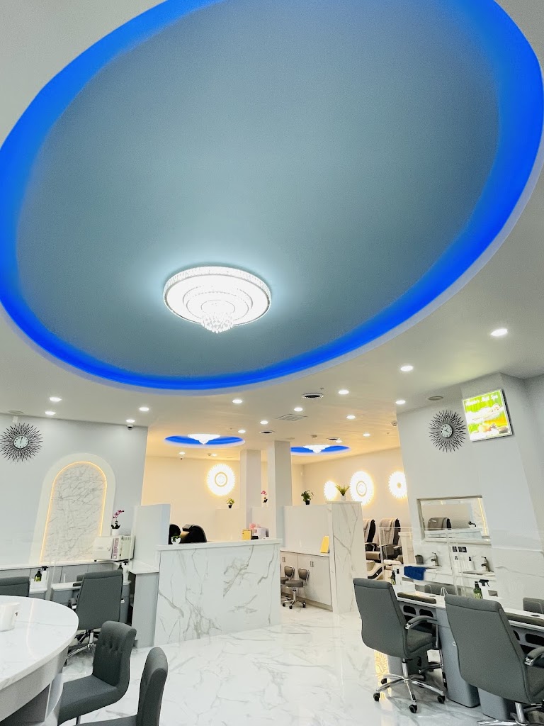 Annie's Nails & Spa - Bayonne, NJ