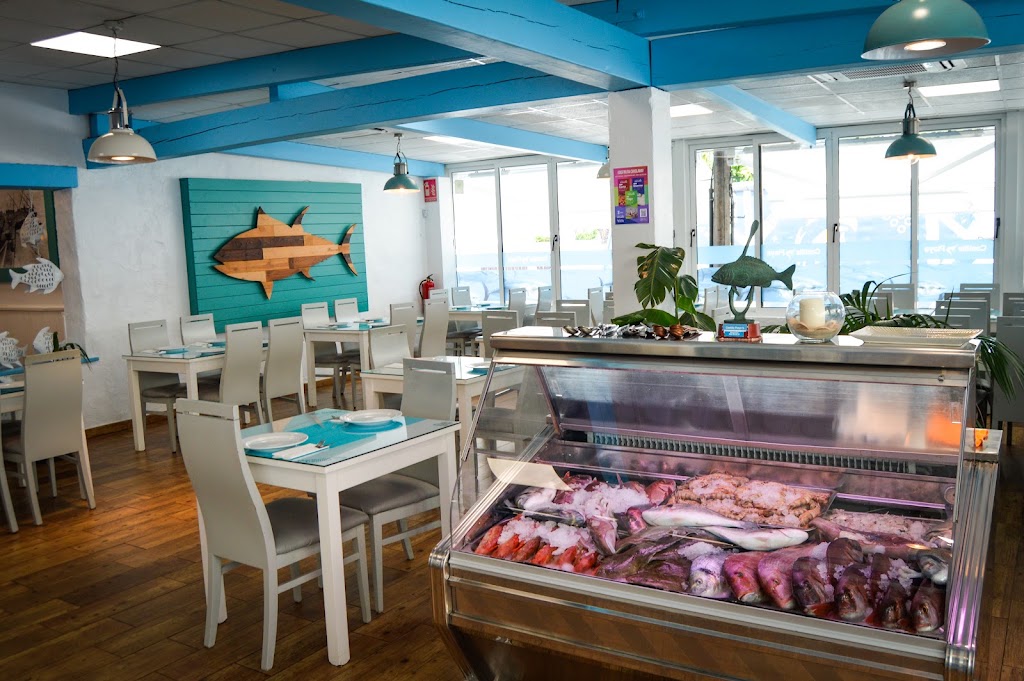 Mariscos Castilla Playa — Ambiente