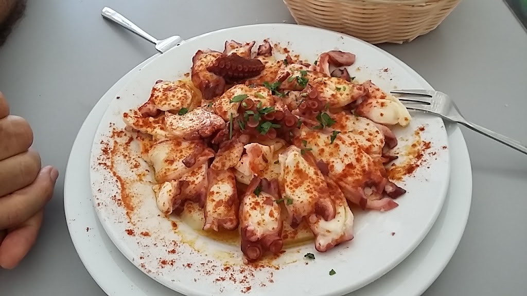 Cafeteria Tajurgo — Comida y bebida