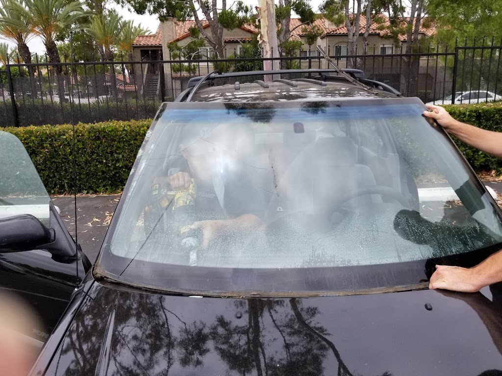 Auto glass shop in Huntington Beach