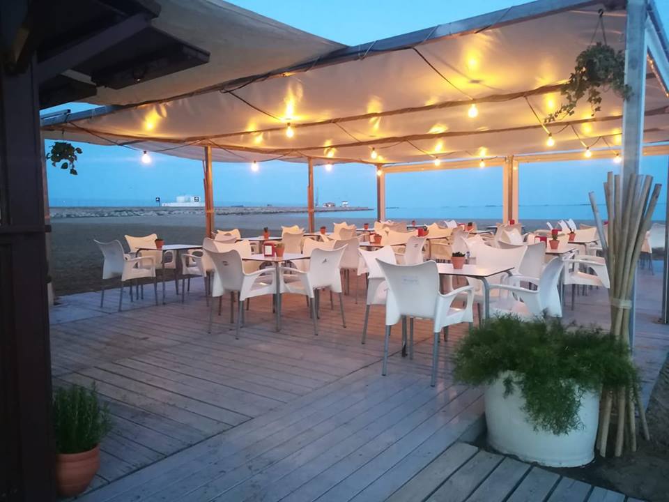 Xiringuito La Cresta Surf Bar