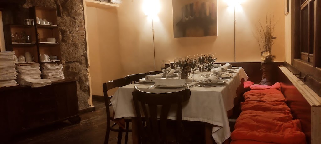 Taberna Atipica La Plazita — Ambiente