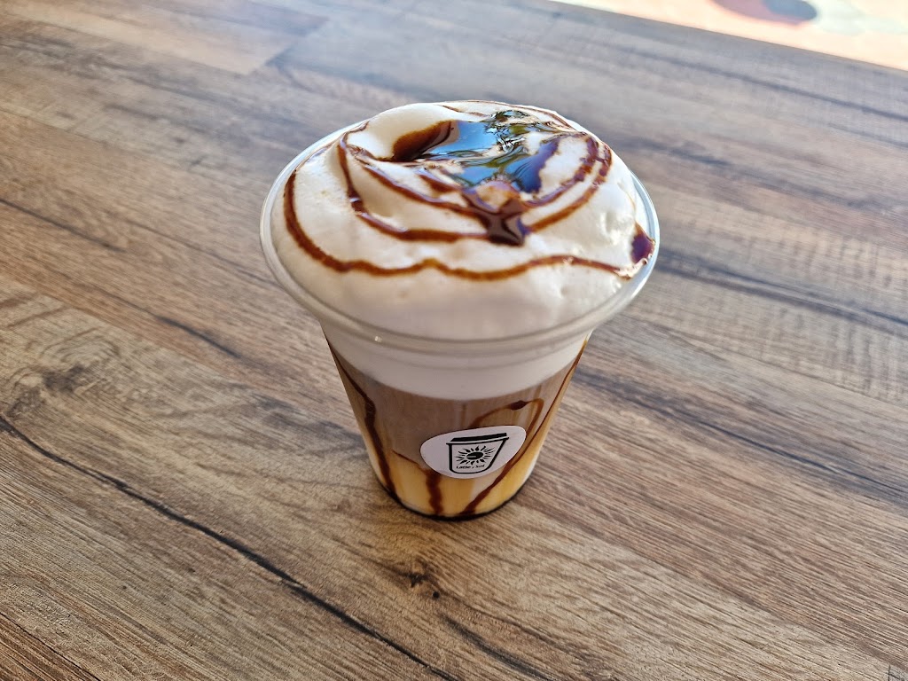 Latte Y Sol — Comida y bebida
