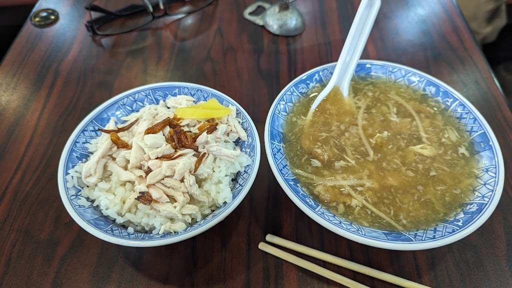 肉羹林 嘉義雞肉飯-重慶店 的照片