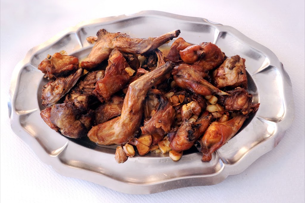 Restaurante El Perrico — Comida y bebida