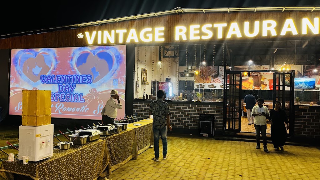 The Vintage Restaurant Drive In Dine In