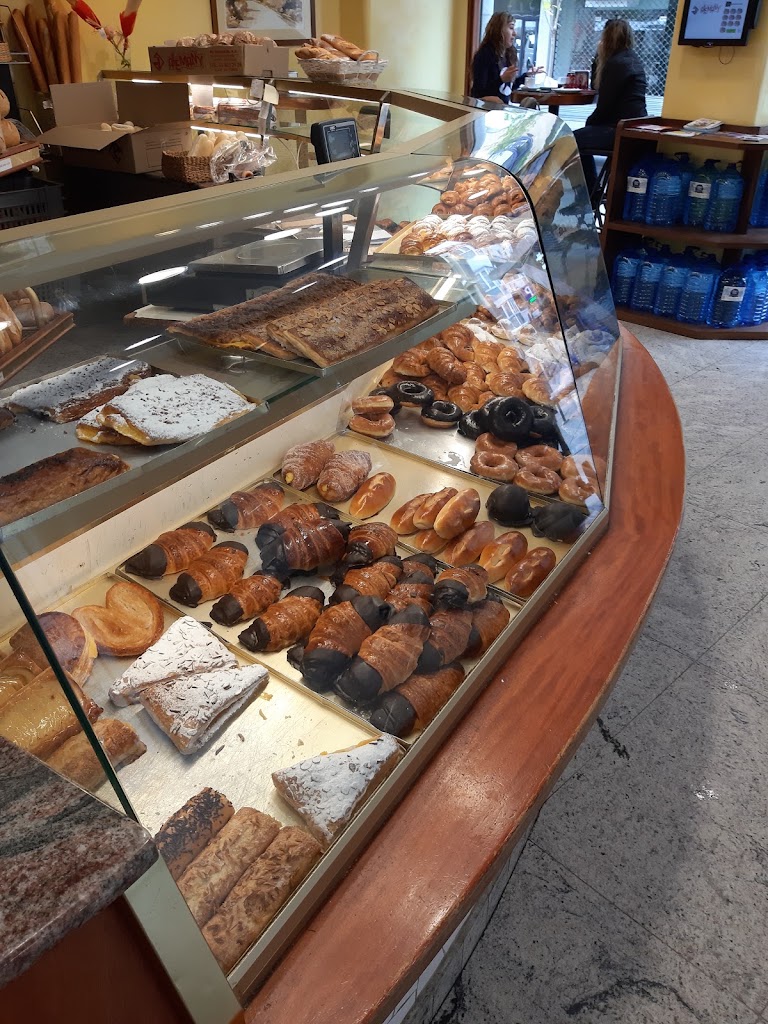 Forn Alemany Cal Font — Comida y bebida